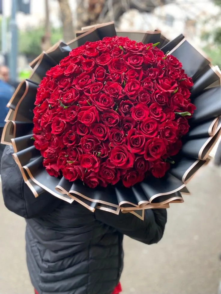 100 rose bouqet